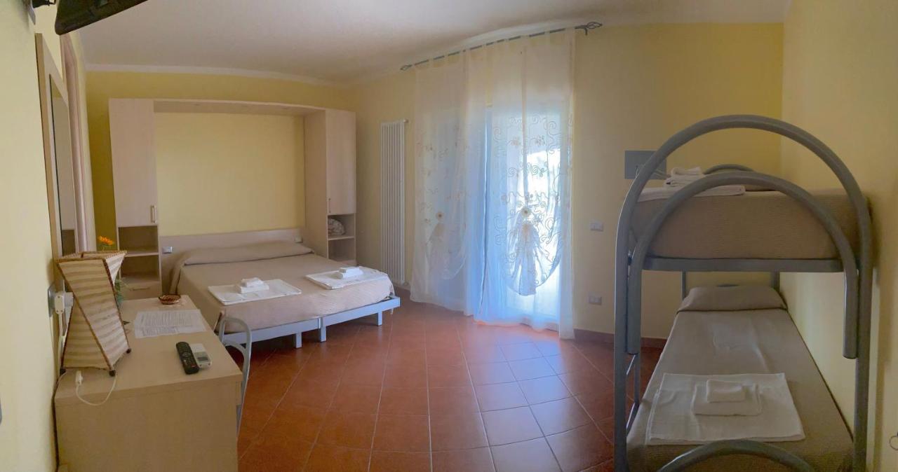 Il Nido Delle Rondini Panzió Grottole Kültér fotó