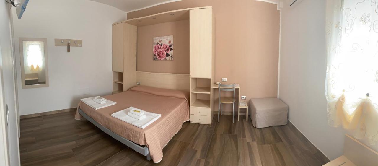 Il Nido Delle Rondini Panzió Grottole Kültér fotó