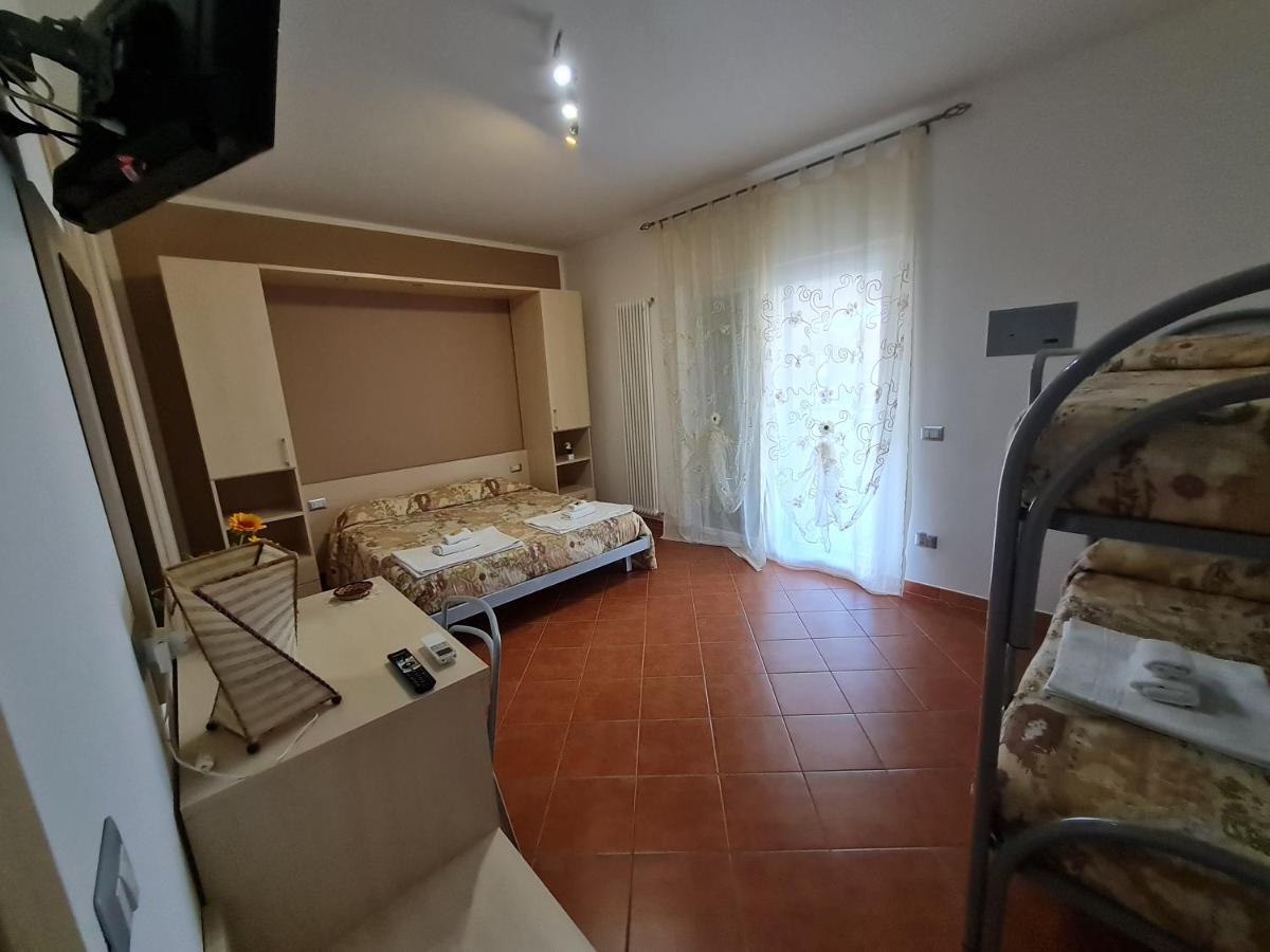 Il Nido Delle Rondini Panzió Grottole Kültér fotó